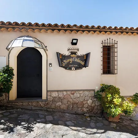 Borgo Medievale 3* Castelmola
